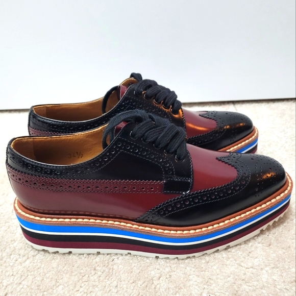 Prada Burgundy Black Platform Brogue Trim Oxford, size EUR 34.5, US 4.5 - Picture 6 of 8